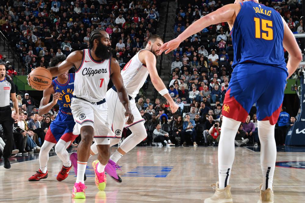 确保球队在 确保球队在